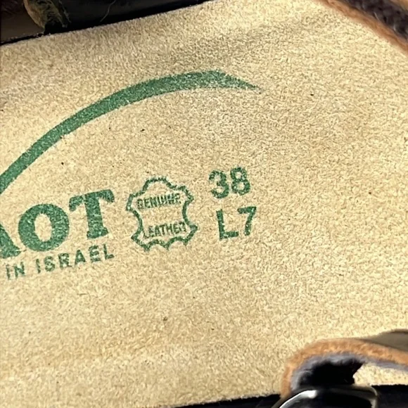 Naot Arataki' Mary Jane Women’s Size 8 - Picture 7 of 15